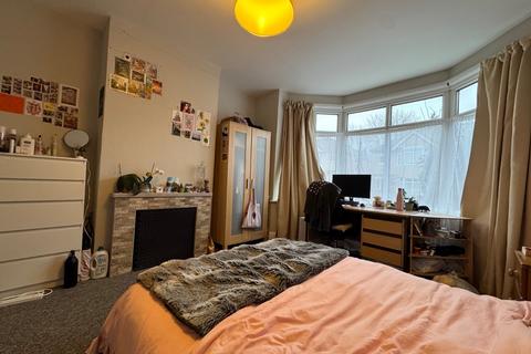 4 bedroom semi-detached house to rent, Granby Grove, Southampton SO17