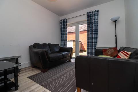 4 bedroom semi-detached house to rent, Burlington Road, Southampton SO15