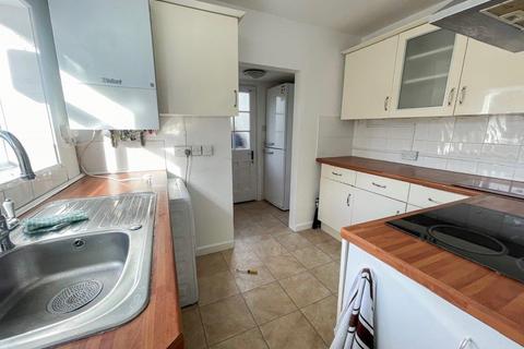 5 bedroom semi-detached house to rent, Burgess Road, Southampton SO16