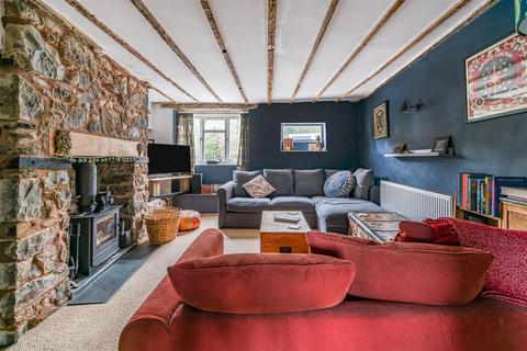 Crowethorn Village Road, Christow, Exeter, EX6 7NG
