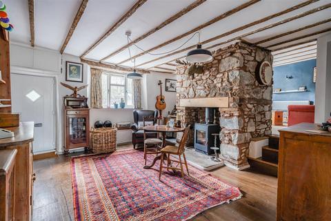 Crowethorn Village Road, Christow, Exeter, EX6 7NG