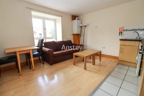2 bedroom flat to rent, Portswood Road, Southampton SO17