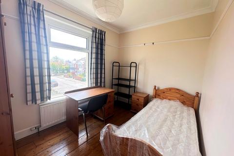 undefined, Bridlington Avenue, Hampshire SO15