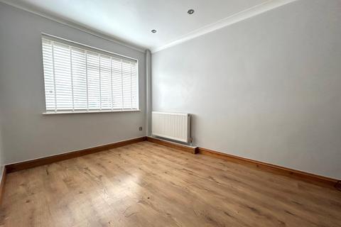 56 Pembrey Close, Southampton, SO16 8HE