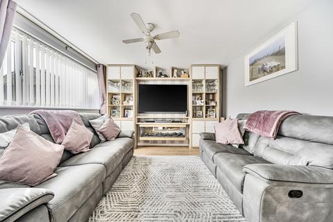 2 bedroom house for sale, Guernsey Close, Southampton, Hampshire, SO16