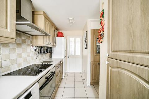 2 bedroom house for sale, Guernsey Close, Southampton, Hampshire, SO16