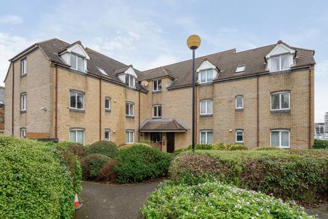 27 Atlantic Close, Southampton, SO14 3TA