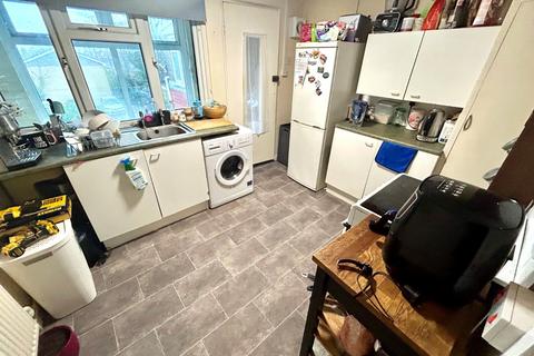 2 bedroom flat for sale, Waterloo Road, Freemantle, Southampton, Hampshire, SO15