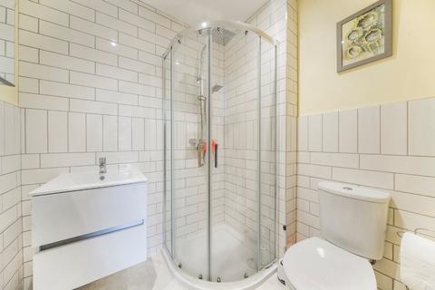 6 Avro Close, Southampton, SO15 4AE