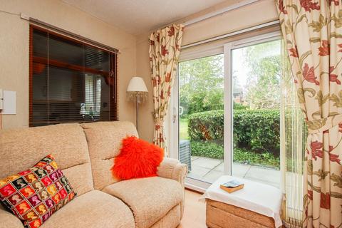 1 bedroom apartment for sale, The Spinney, Urmston, Manchester, M41
