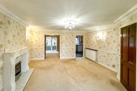 4 bedroom detached house for sale, Benomley Road, Huddersfield HD5