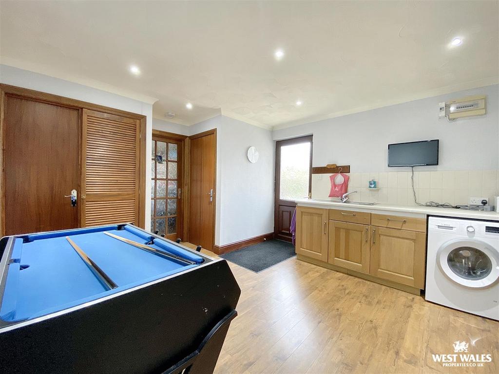 Image00036.jpg