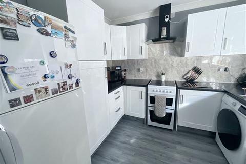 2 bedroom detached bungalow for sale, Alexandra Road, Sheffield, S26 4TB