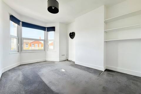 undefined, Hounslow Road, Twickenham, TW2
