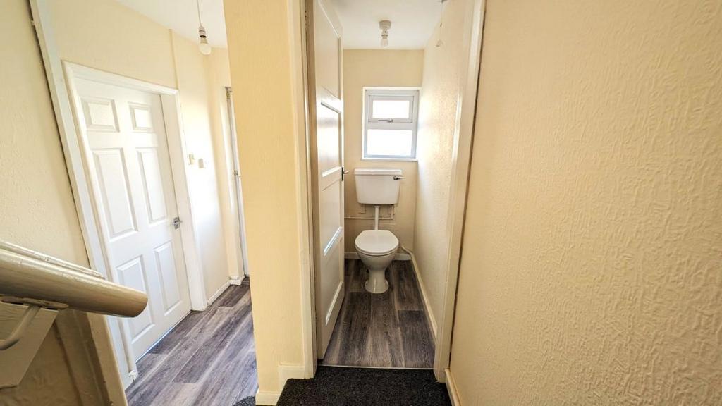 House in Grimsby - More