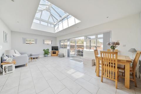 3 bedroom bungalow for sale, Oxford Road, Gerrards Cross, Buckinghamshire, SL9