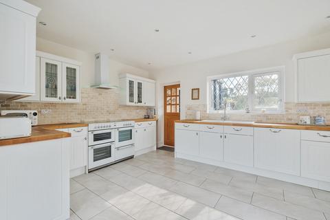 3 bedroom bungalow for sale, Oxford Road, Gerrards Cross, Buckinghamshire, SL9