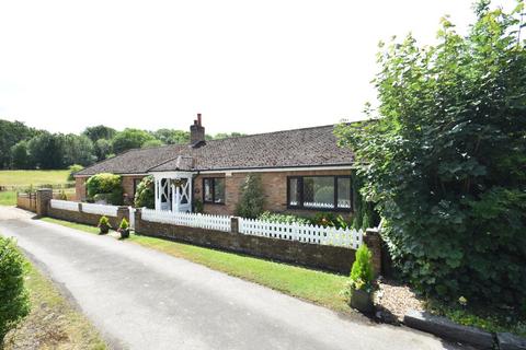 3 bedroom bungalow for sale, Oxford Road, Gerrards Cross, Buckinghamshire, SL9