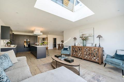 19 Elvendon Road, Goring, Reading, RG8 0DP