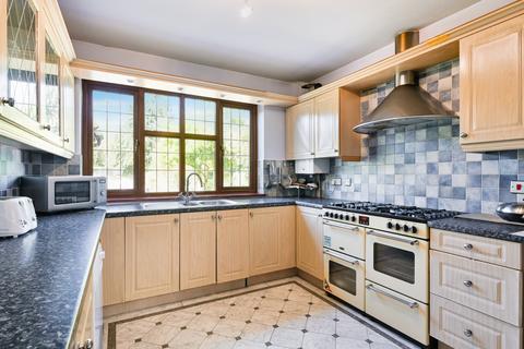 57 Woodbury Drive, Sutton, SM2 5RA