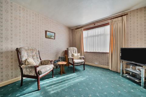 3 bedroom terraced house for sale, Longthornton Road, London SW16