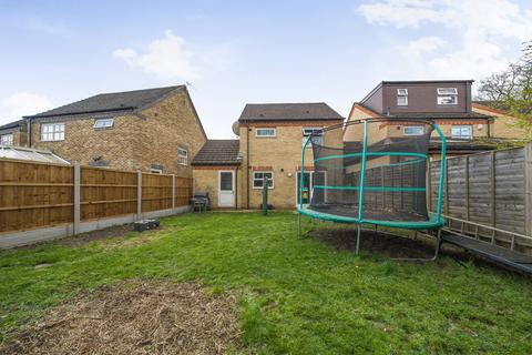 23 The Hedgerows, Bishop's Stortford, CM23 5FD
