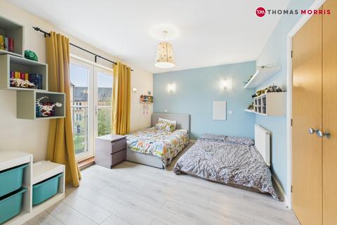 4 bedroom terraced house for sale, Skipper Way, St. Neots PE19