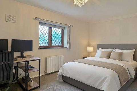 36 Alderwood Road, London, SE9 2LB