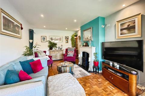 2 bedroom bungalow for sale, Abbottsbury, West Sussex PO21