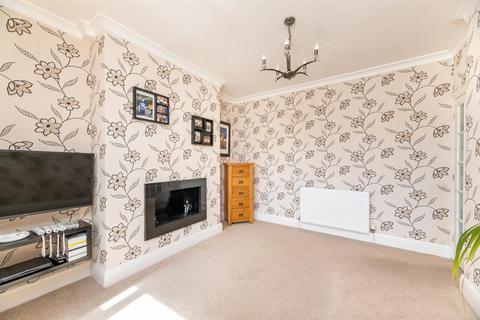 3 Moor Drive, Otley, LS21 1DZ