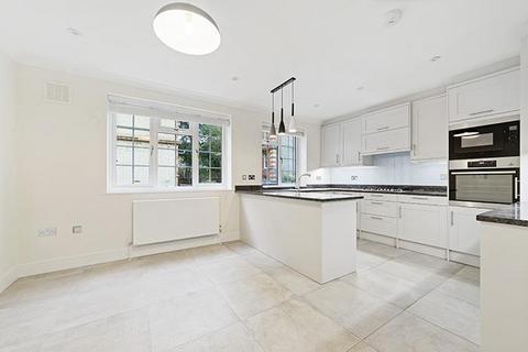 4 Robert Close, London, W9 1BY
