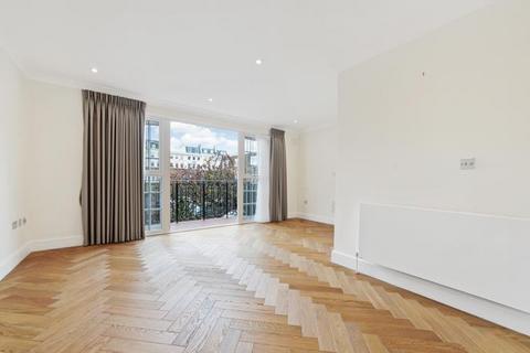 4 Robert Close, London, W9 1BY
