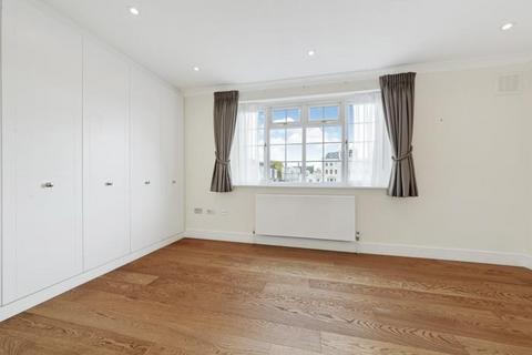 4 Robert Close, London, W9 1BY