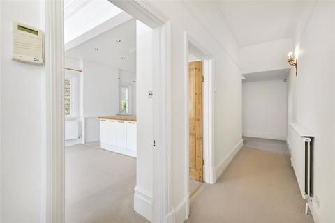 4 bedroom terraced house to rent, Hotham Road, London, SW15