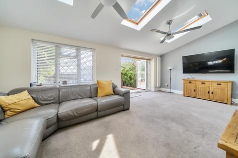5 bedroom detached house for sale, Cotswold Close,  Farnborough, GU14