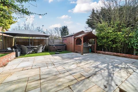 5 bedroom detached house for sale, Cotswold Close,  Farnborough, GU14
