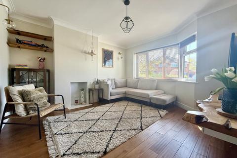 4 bedroom semi-detached house for sale, Briars Close, Churchdown GL3