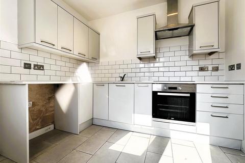 3 bedroom semi-detached house to rent, Seymour Road, Gloucester GL1