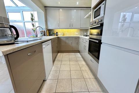 3 bedroom bungalow for sale, Hillylaid Road, Thornton FY5