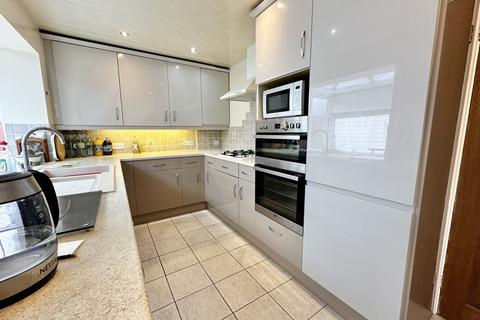 3 bedroom bungalow for sale, Hillylaid Road, Thornton FY5