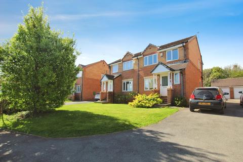 3 bedroom semi-detached house for sale, Bittern Rise, Morley, LS27