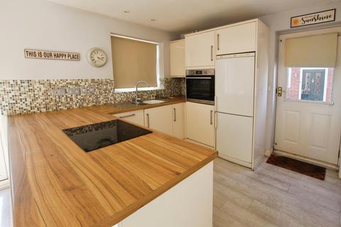 3 bedroom semi-detached house for sale, Bittern Rise, Morley, LS27