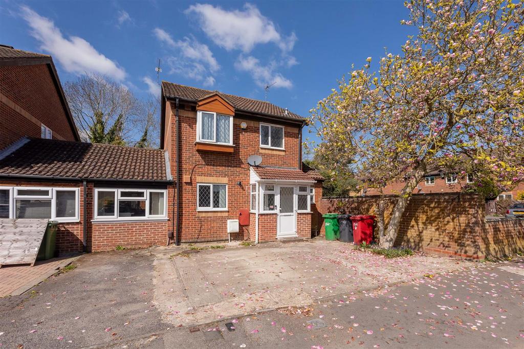 18 Gladstone Way-5.jpg