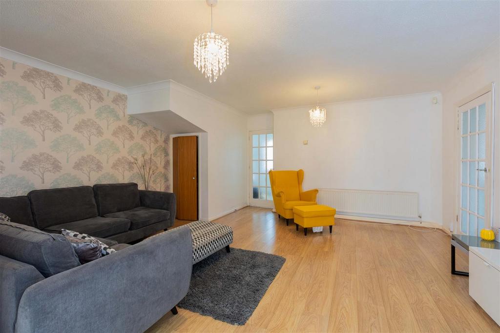 18 Gladstone Way-7.jpg