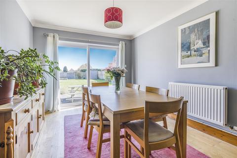 5 bedroom detached house for sale, Queens Road, Devizes