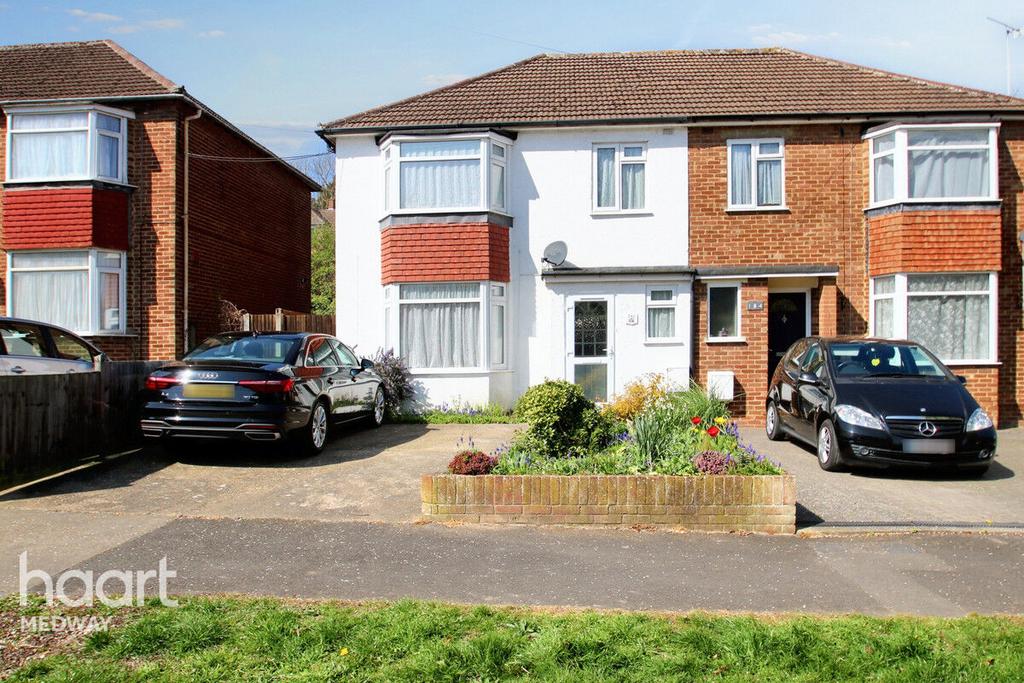 The Tideway, Rochester 3 bed semi-detached house - £375,000