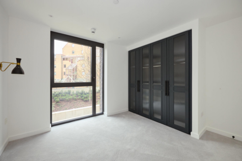 2 bedroom flat to rent, Saffron Wharf, London E1W