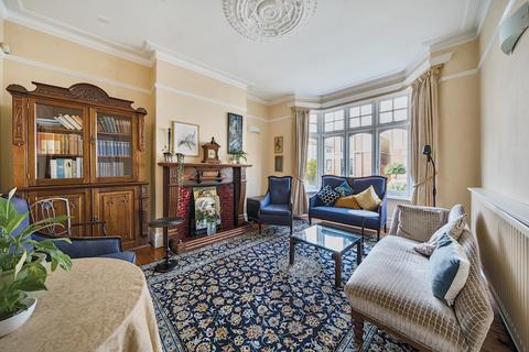 4 bedroom semi-detached house for sale, Boyne Road, London