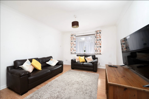 3 bedroom semi-detached house to rent, Ferrymead Avenue, Greenford UB6