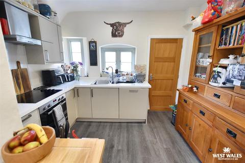 3 bedroom cottage for sale, Barham Road, Trecwn, Haverfordwest